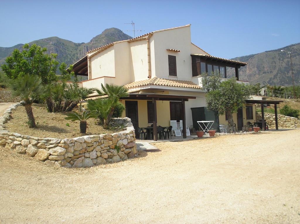 Blunda Holiday Home กัสเตลลัมมาเร เดล โกลโฟ ภายนอก รูปภาพ